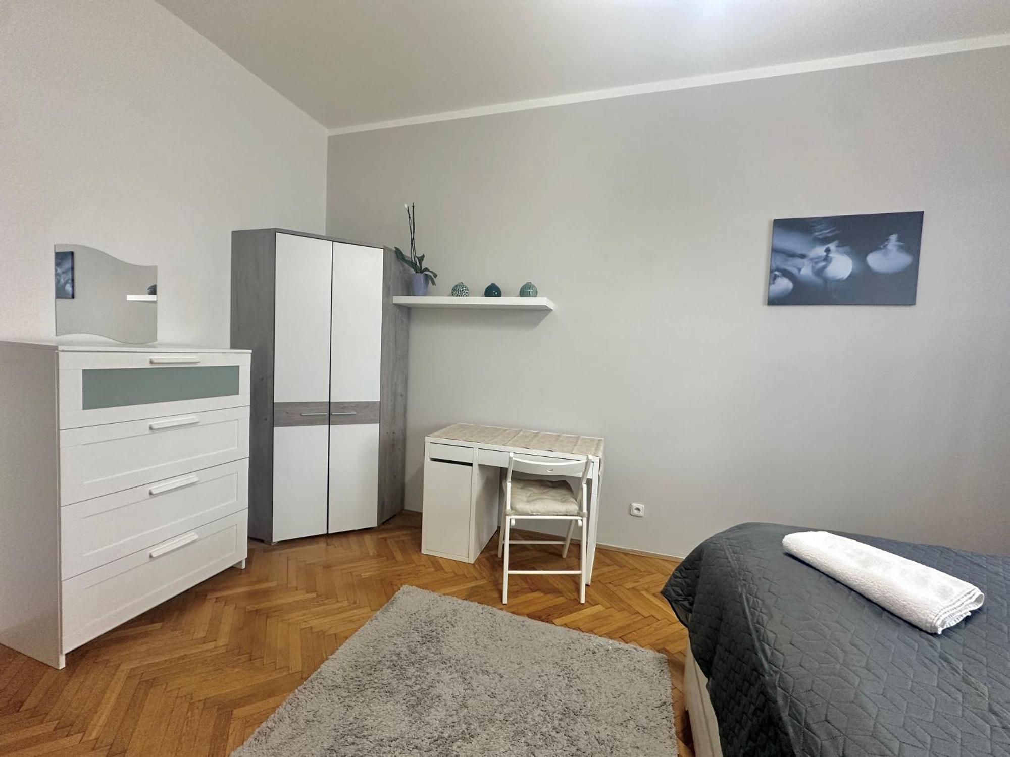 2br Gateway On The Rybna * Praha