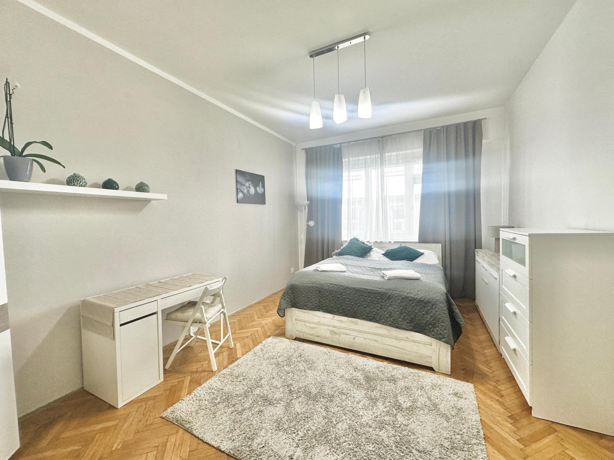 Apartment 2br Gateway On The Rybna Prag